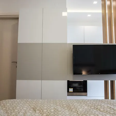 Apartment Violet #colony_white_tower
